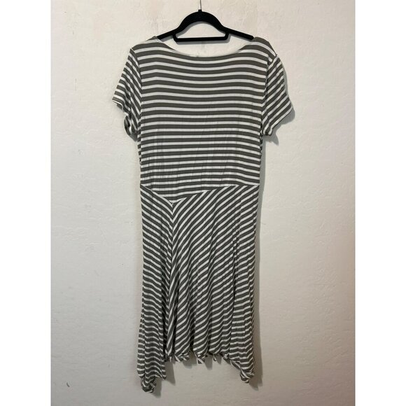 Chico's Sz 2 (US L 12) Grey Green Striped Stretchy Tee Shirt Dress Beachy - Picture 4 of 7